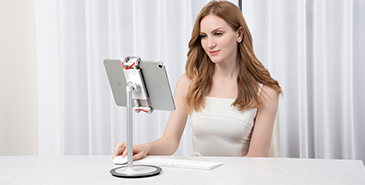 Desktop stand-Free hands and enjoy more possibilities with your devices